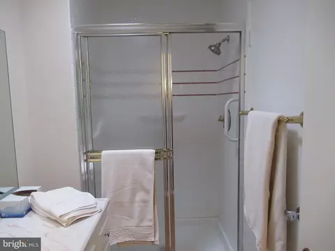 Bath - 3603 Tarkington Ln #61 B, Silver Spring, MD 20906 photo 2 of 6
