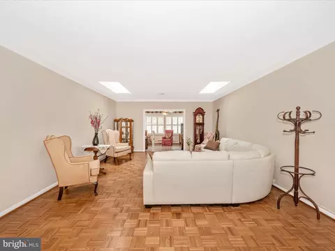Living - 3603 Tarkington Ln #61 B, Silver Spring, MD 20906 photo 8 of 17