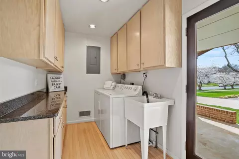 Other - 8705 Postoak Rd, Potomac, MD 20854 photo 2 of 4