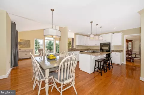 Kitchen - 19707 Selby Ave, Poolesville, MD 20837 photo 1 of 6