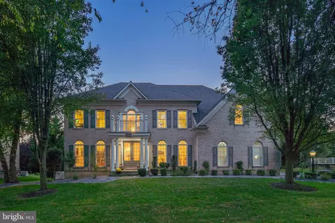 17610 Auburn Village Dr, Sandy Spring, MD 20860