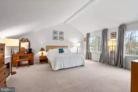Bedroom - 4208 Thorncroft Ter, Olney, MD 20832 photo 2 of 10