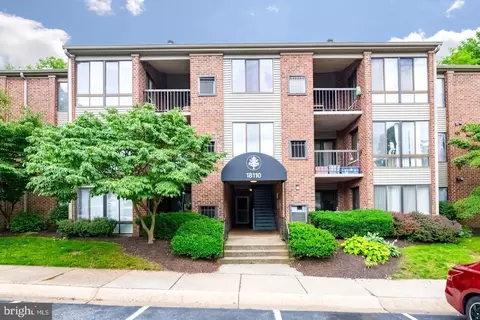 18110 Chalet Dr #12-201, Germantown, MD 20874