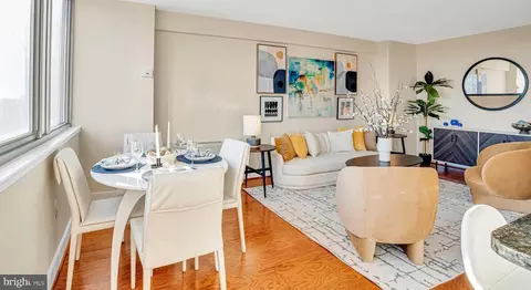 Dining - 1220 Blair Mill Rd #403, Silver Spring, MD 20910 photo 2 of 3