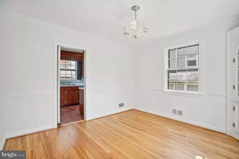 209 Baden St, Silver Spring, MD 20901 photo 6