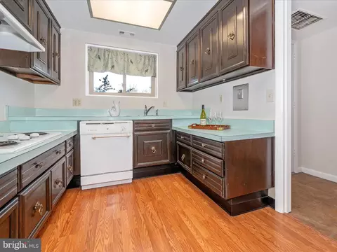 Kitchen - 3546 Chiswick Ct #36-B, Silver Spring, MD 20906 photo 2 of 7