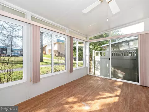 Living - 3546 Chiswick Ct #36-B, Silver Spring, MD 20906 photo 3 of 6