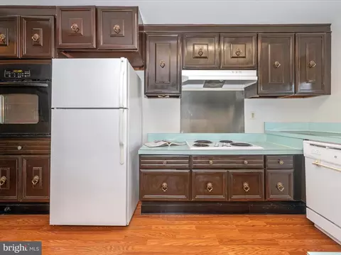 Kitchen - 3546 Chiswick Ct #36-B, Silver Spring, MD 20906 photo 6 of 7
