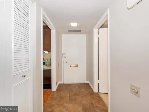 Entry Way - 3546 Chiswick Ct #36-B, Silver Spring, MD 20906 photo 1 of 4