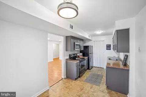 2407 Normandy Square Pl #A, Silver Spring, MD 20906 photo 4