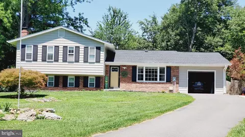 25004 Woodfield School Rd, Gaithersburg, MD 20882