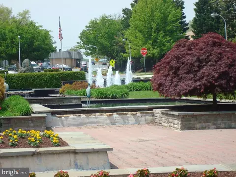 Exterior - 2921 N Leisure World Blvd #1-314, Silver Spring, MD 20906 photo 7 of 8