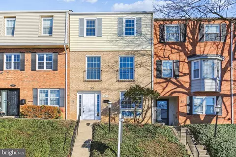 33 Timber Rock Rd, Gaithersburg, MD 20878