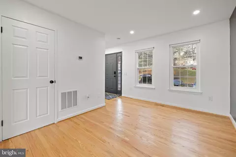 1304 Alderton Ln, Silver Spring, MD 20906 photo 3
