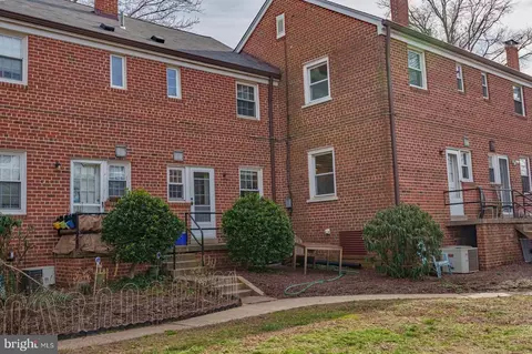 Exterior - 1764 E West Hwy, Silver Spring, MD 20910 photo 4 of 5