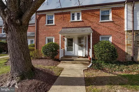 Exterior - 1764 E West Hwy, Silver Spring, MD 20910 photo 2 of 5