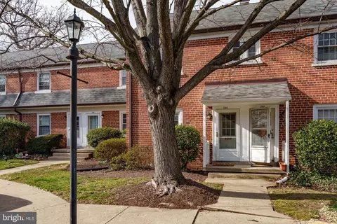 Exterior - 1764 E West Hwy, Silver Spring, MD 20910 photo 5 of 5