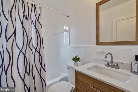 Bath - 1764 E West Hwy, Silver Spring, MD 20910 photo 1 of 1