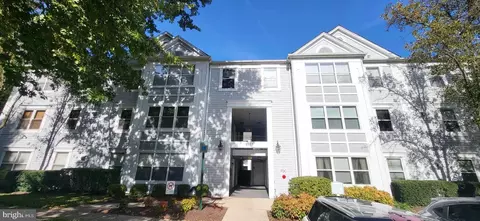 2703 Leaf Drop Ct #8-17, Silver Spring, MD 20906