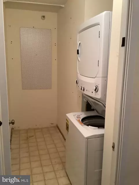 15101 Interlachen Dr #1-111, Silver Spring, MD 20906 photo 11