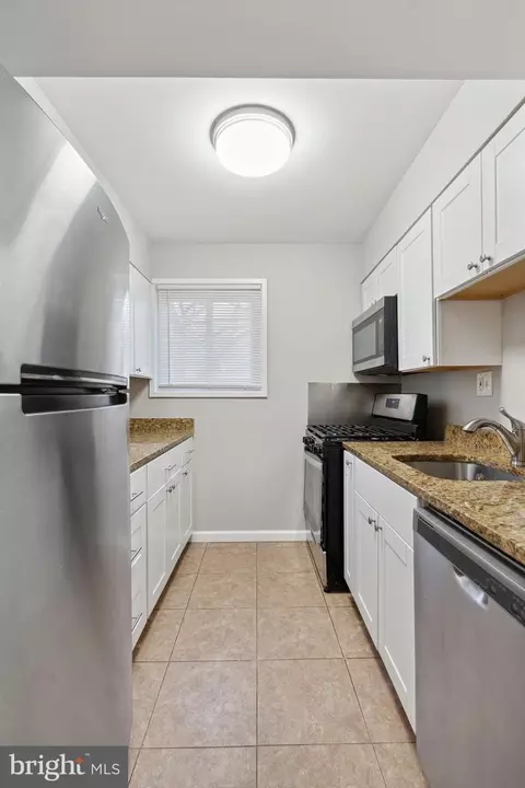Kitchen - 11514 Bucknell Dr #114, Silver Spring, MD 20902 photo 1 of 3