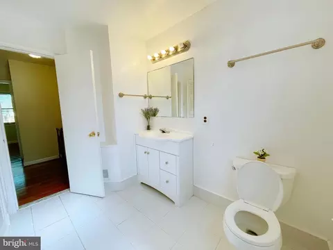 Bath - 3402 May St, Silver Spring, MD 20906 photo 3 of 4