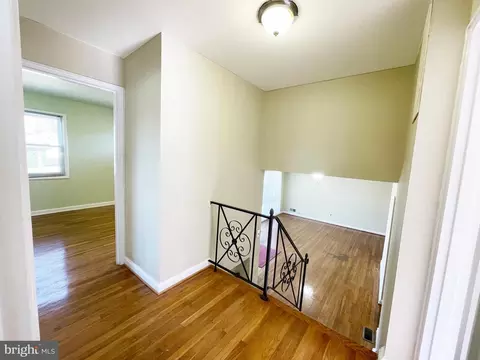 Entry Way - 3402 May St, Silver Spring, MD 20906 photo 3 of 4