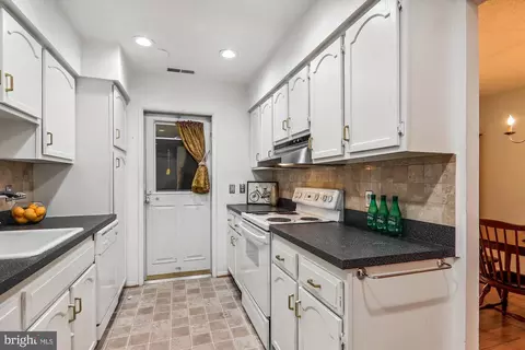 Kitchen - 1 Pimlico Ct #12-B, Silver Spring, MD 20906 photo 2 of 3
