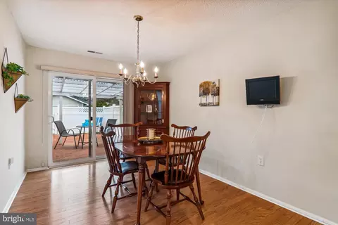 Dining - 1 Pimlico Ct #12-B, Silver Spring, MD 20906 photo 2 of 4