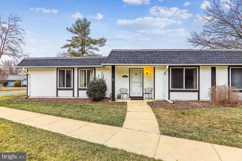 1 Pimlico Ct #12-B, Silver Spring, MD 20906