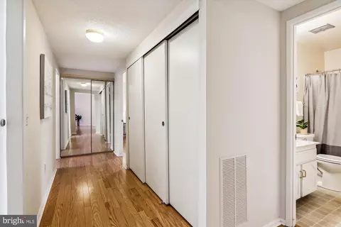 Entry Way - 1 Pimlico Ct #12-B, Silver Spring, MD 20906 photo 1 of 2