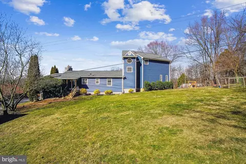 Exterior - 11250 Kingstead Rd, Damascus, MD 20872 photo 9 of 14