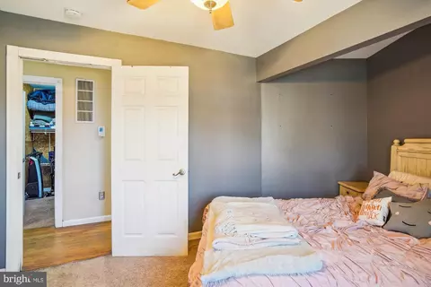 Bedroom - 11250 Kingstead Rd, Damascus, MD 20872 photo 2 of 13