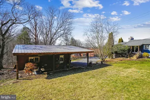 Exterior - 11250 Kingstead Rd, Damascus, MD 20872 photo 7 of 14