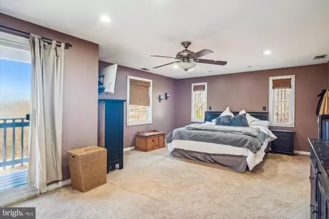 Bedroom - 11250 Kingstead Rd, Damascus, MD 20872 photo 9 of 13