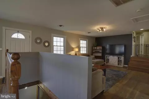 Dining - 11250 Kingstead Rd, Damascus, MD 20872 photo 8 of 8