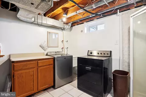 Kitchen - 4510 Sigsbee Rd, Silver Spring, MD 20906 photo 5 of 5