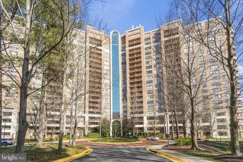 10101 Grosvenor Pl #1514, Rockville, MD 20852