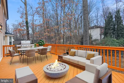 Exterior - 2 Fallswood Ct, Potomac, MD 20854 photo 4 of 8