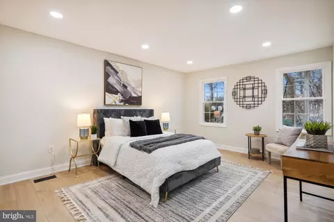 Bedroom - 2 Fallswood Ct, Potomac, MD 20854 photo 1 of 3