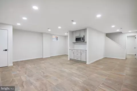 Other - 2 Fallswood Ct, Potomac, MD 20854 photo 5 of 10