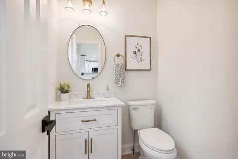 Bath - 2 Fallswood Ct, Potomac, MD 20854 photo 1 of 6