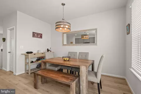 Dining - 15713 Steamboat Way, Silver Spring, MD 20906 photo 2 of 2