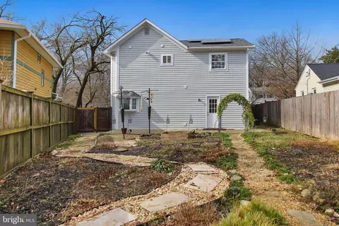 Exterior - 43 Oswego Ave, Silver Spring, MD 20910 photo 6 of 7