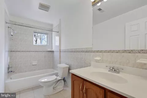 Bath - 43 Oswego Ave, Silver Spring, MD 20910 photo 5 of 5