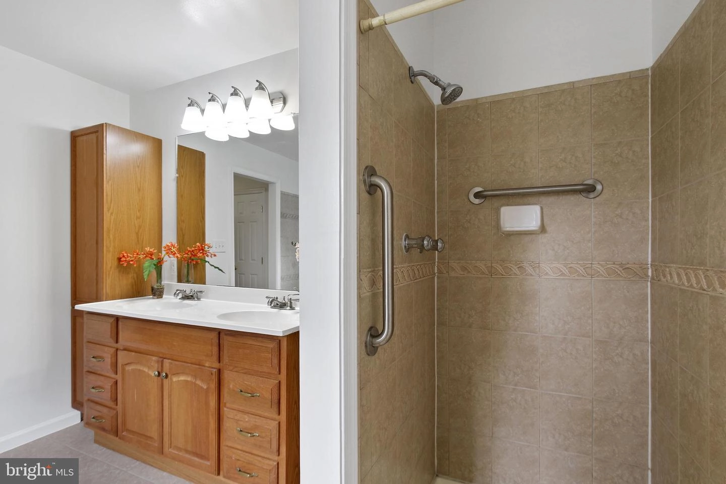 Bath - 43 Oswego Ave, Silver Spring, MD 20910 photo 4 of 5