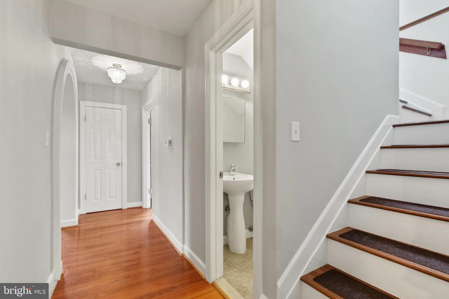 Entry Way - 43 Oswego Ave, Silver Spring, MD 20910 photo 1 of 1