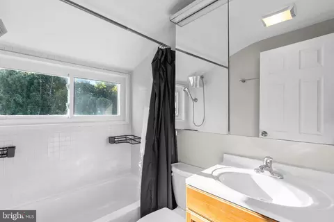 Bath - 12908 Estelle Rd, Silver Spring, MD 20906 photo 2 of 2