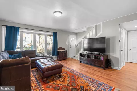 Living - 12908 Estelle Rd, Silver Spring, MD 20906 photo 1 of 4