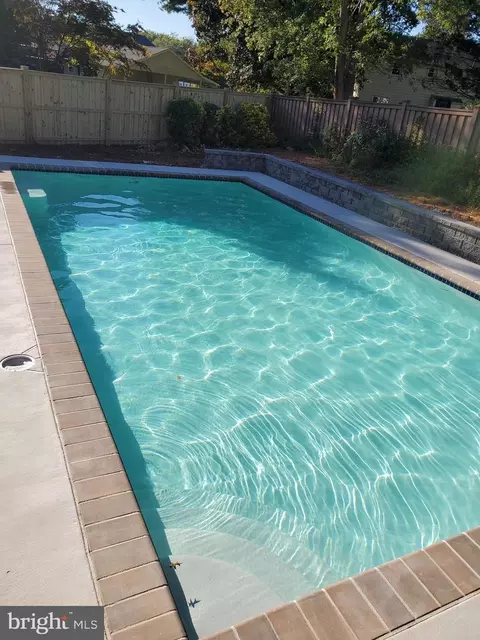 Exterior - 15300 Beaufort Pl, Silver Spring, MD 20905 photo 11 of 12